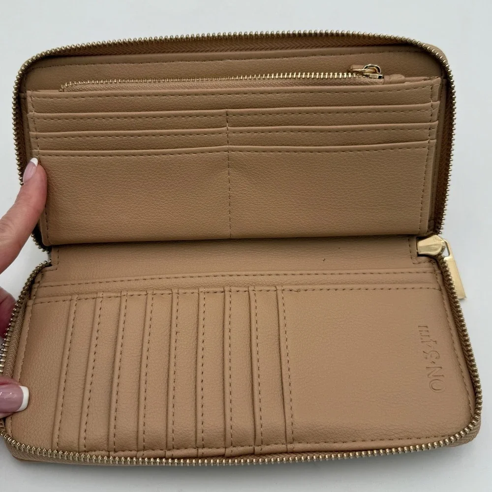 On 34th Womens Pebbled Leather Zip Around Wallet Tan Beige‎ Gold Tone Hardware